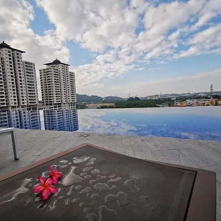 3 Astetica Residences The Mines 4Br Wifi Netflix Lake View Seri Kembangan Exterior photo