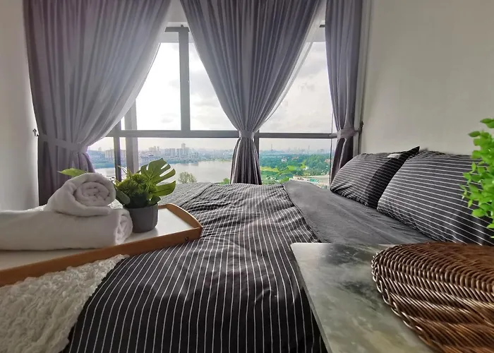 3 Astetica Residences The Mines 4Br Wifi Netflix Lake View