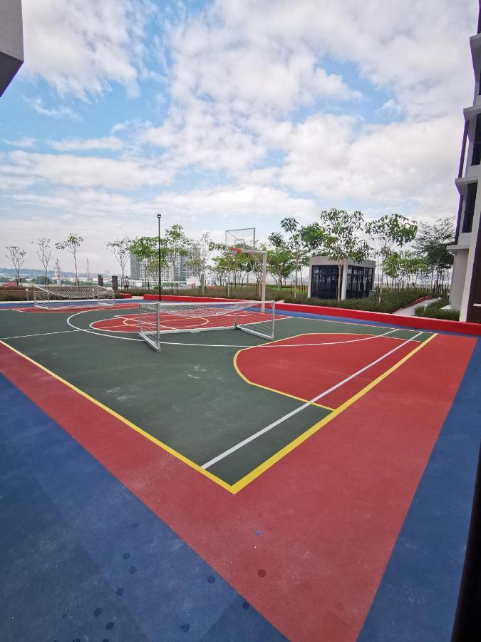 3 Astetica Residences The Mines 4br Wifi Netflix View Apartment *